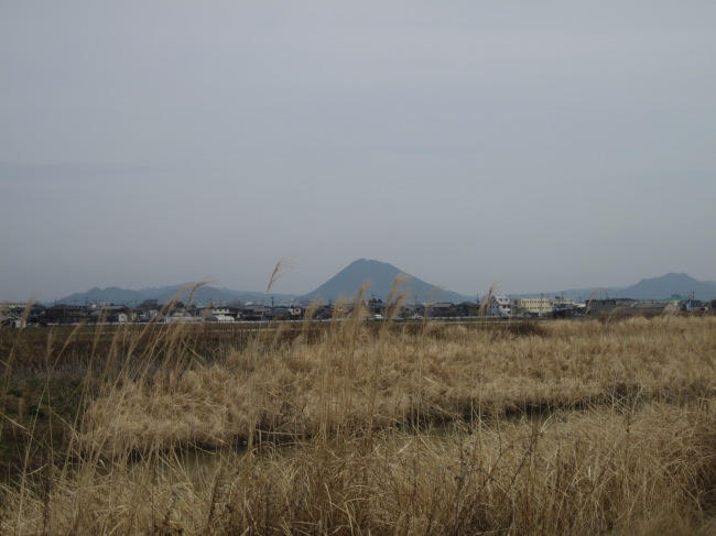 近江富士(三上山)を眺める